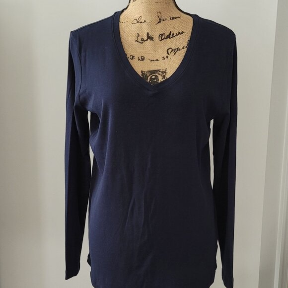 JC Penny Navy Colored Long Sleeve V-neck  T-shirt  X-Large - Picture 1 of 12
